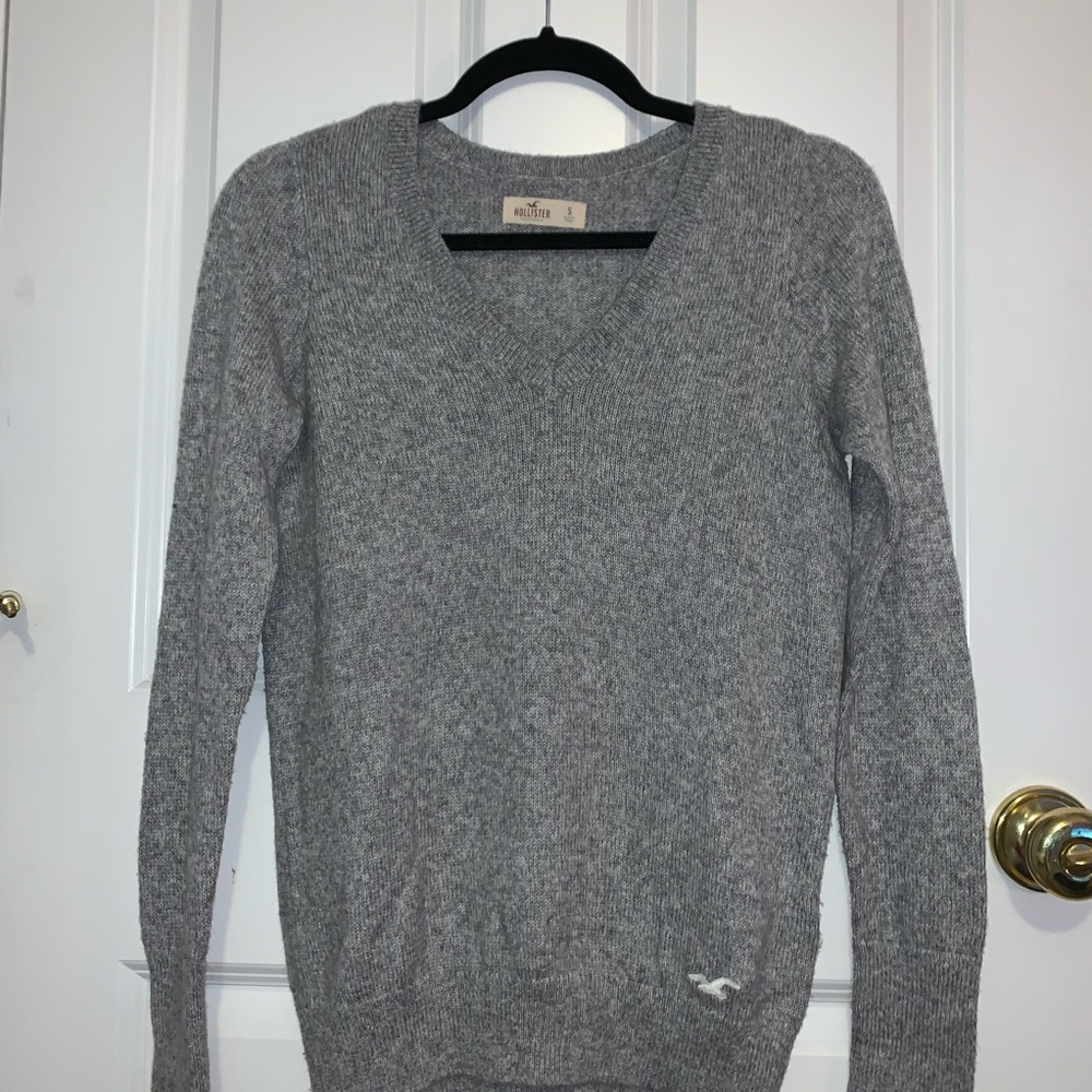 Hollister Gray V-Neck Sweater